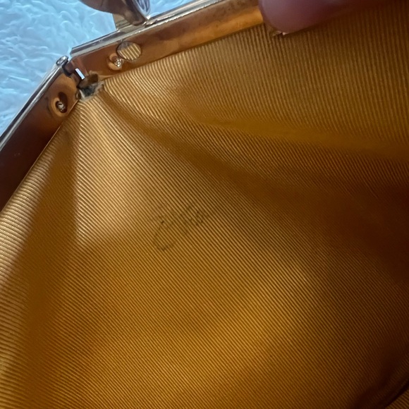 Vintage leather Etra genuine beige leather Evening Clutch with Chain Handle - Picture 6 of 11